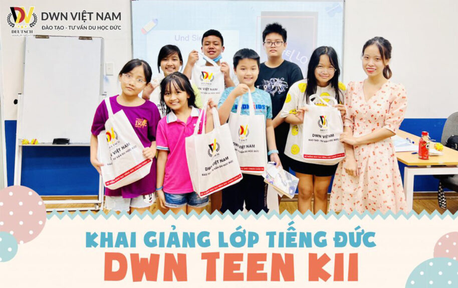 Khai giảng lớp tiếng Đức tuổi teen K11